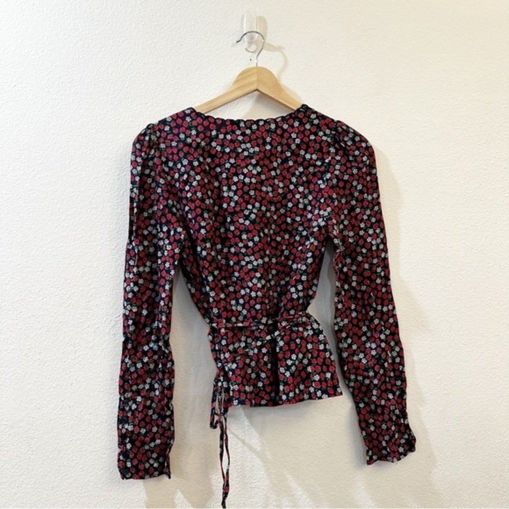 & Other Stories Red Strawberry Floral Printed Long Sleeve Wrap Blouse Size 0 - Picture 5 of 10
